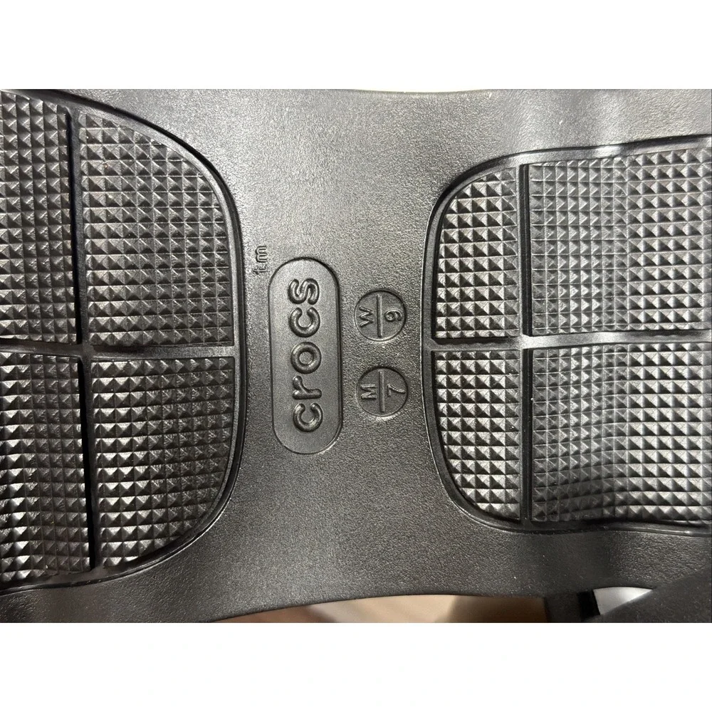 CROCS mega crush